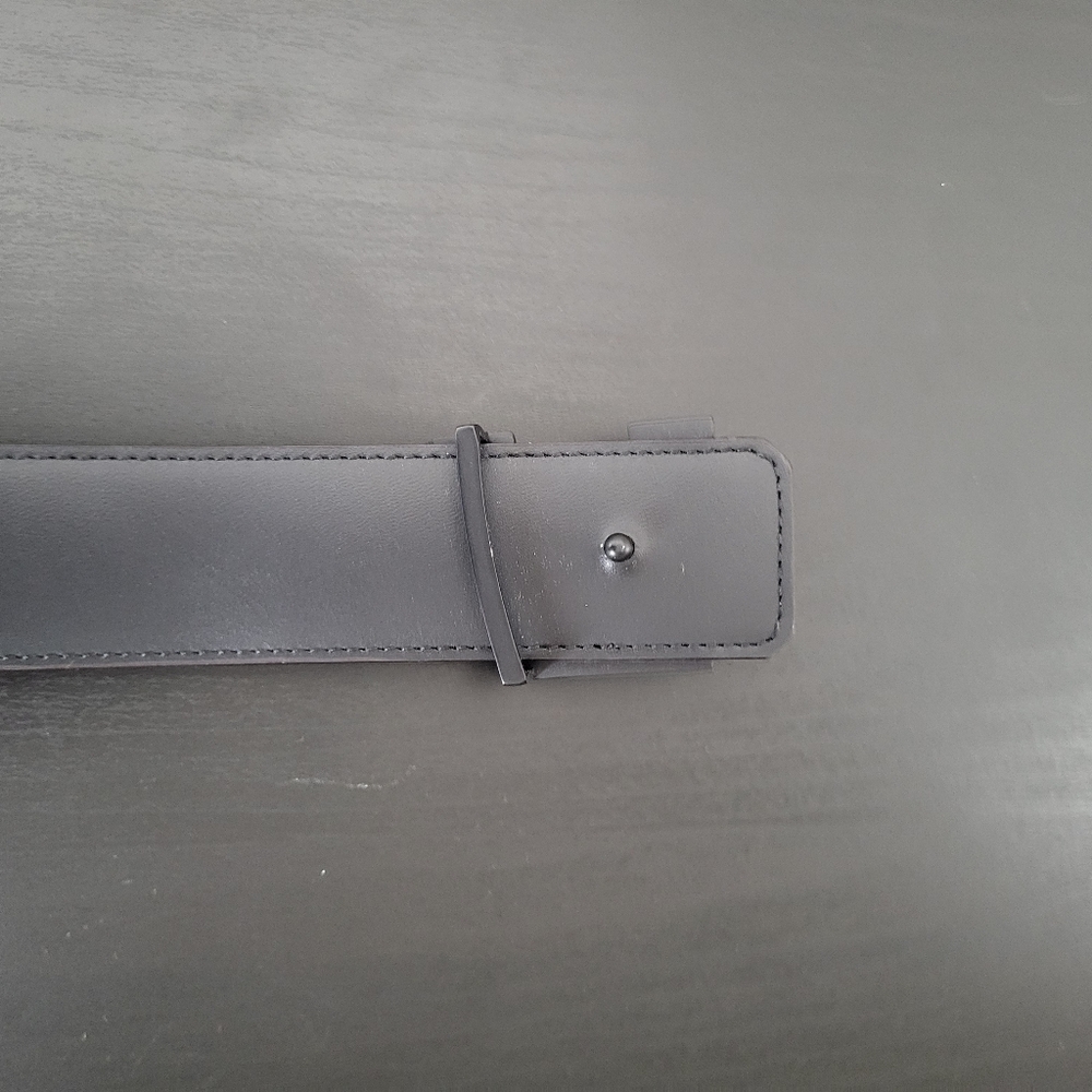 Louis Vuitton Black Belt - Picture 3 of 6